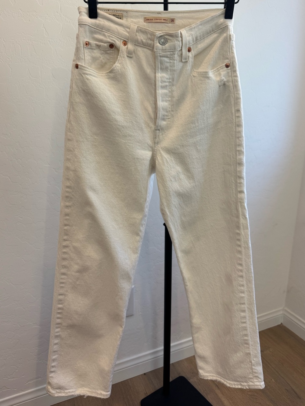 Levi’s Ribcage Ankle Straight Jeans